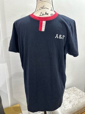 Abercrombie & Fitch Navy Short-Sleeve Crewneck T-Shirt with Red Accent